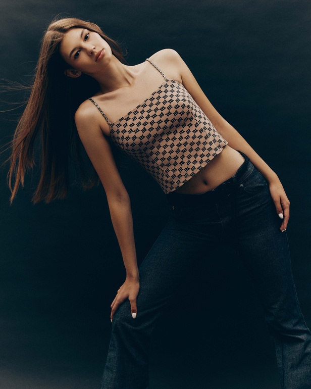 REVS model - NATALIA CHMURZYNSKA